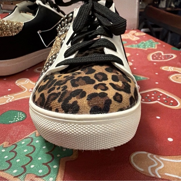 Leopard Print and Black Women's Sneakers - Picture 8 of 8